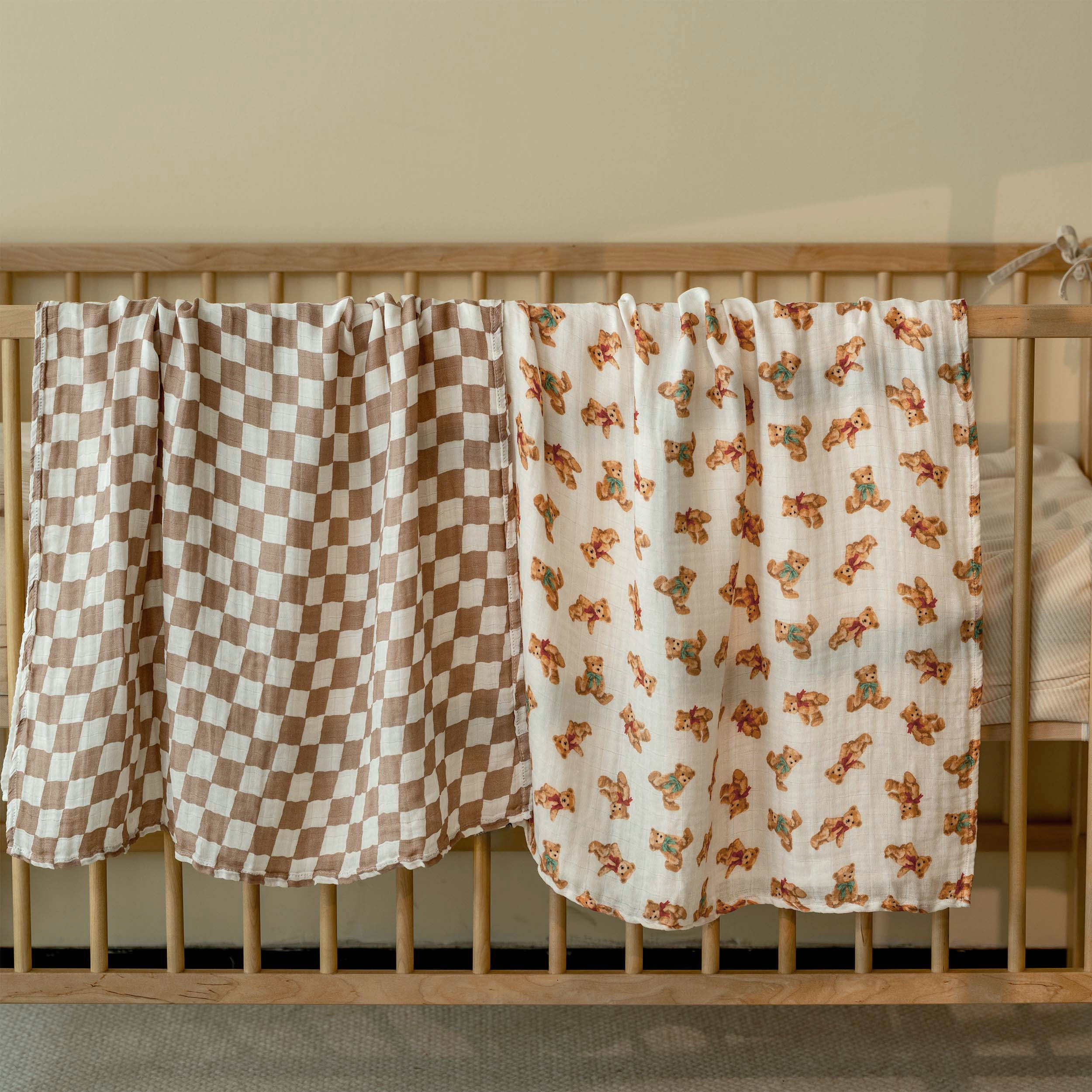 Muslin Swaddle Blankets 6-Pack | 27x27" | Christmas Bear