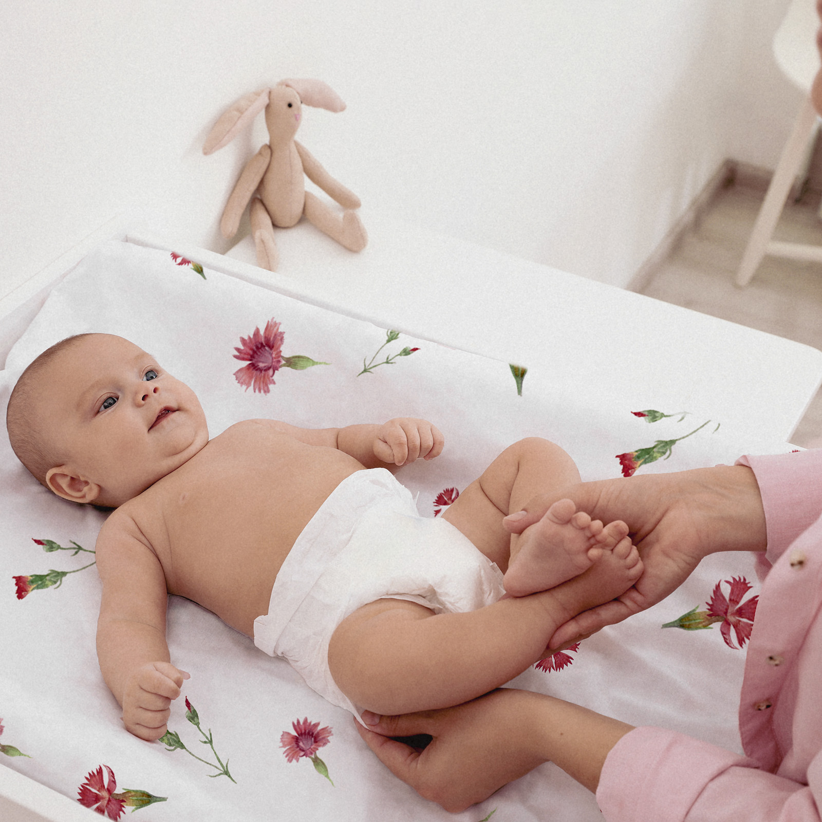 Creamy Roses | Soft Microfiber Fitted Change Pad Cover & Bassinet Sheets 2 Pack | 16''*32''