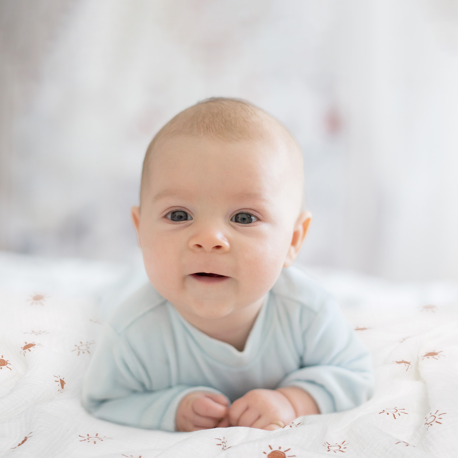 Daylight | SoarwgKids Fleece Plush Dot Blanket | 30''*40''