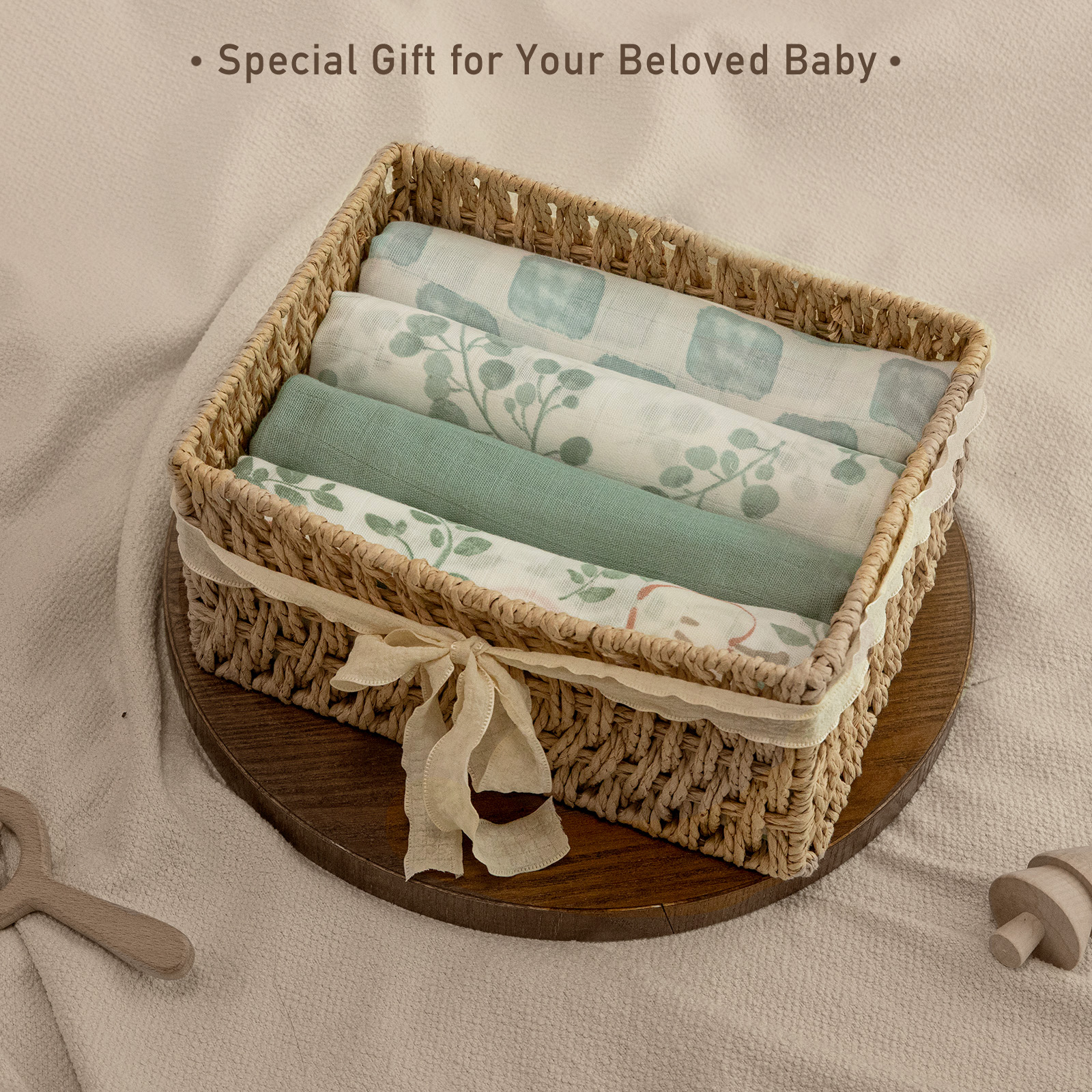 Muslin Swaddle Blankets 4-Pack | 35"x40" | Apple Paradise