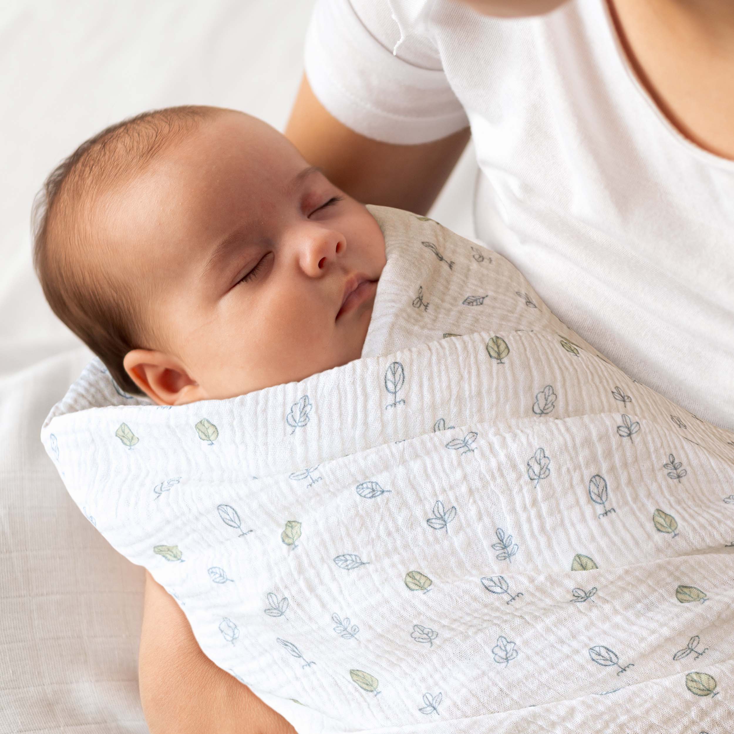 Muslin Swaddle Blankets 3-Pack | 38"x40" | Grass Pastures