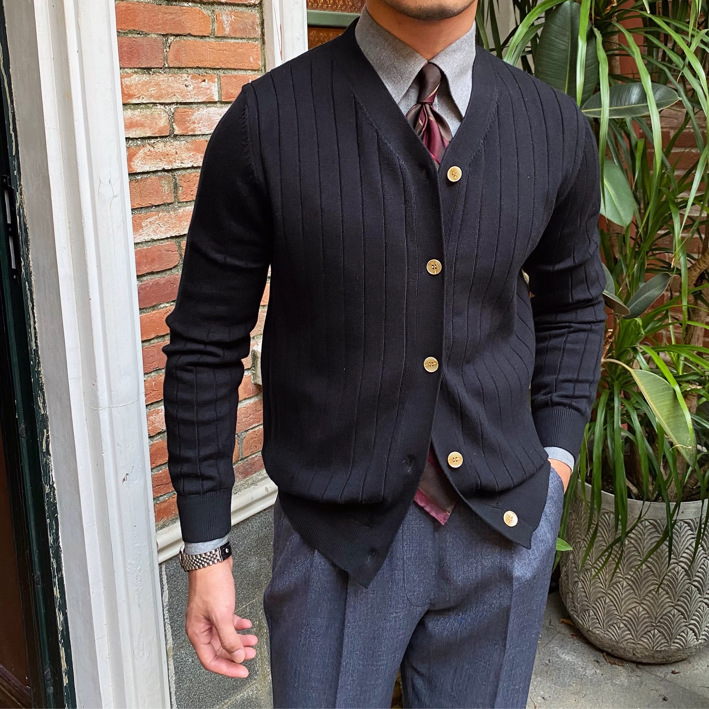 2025 Men's Business Knit Cardigan Casual V-neck Button Sweater