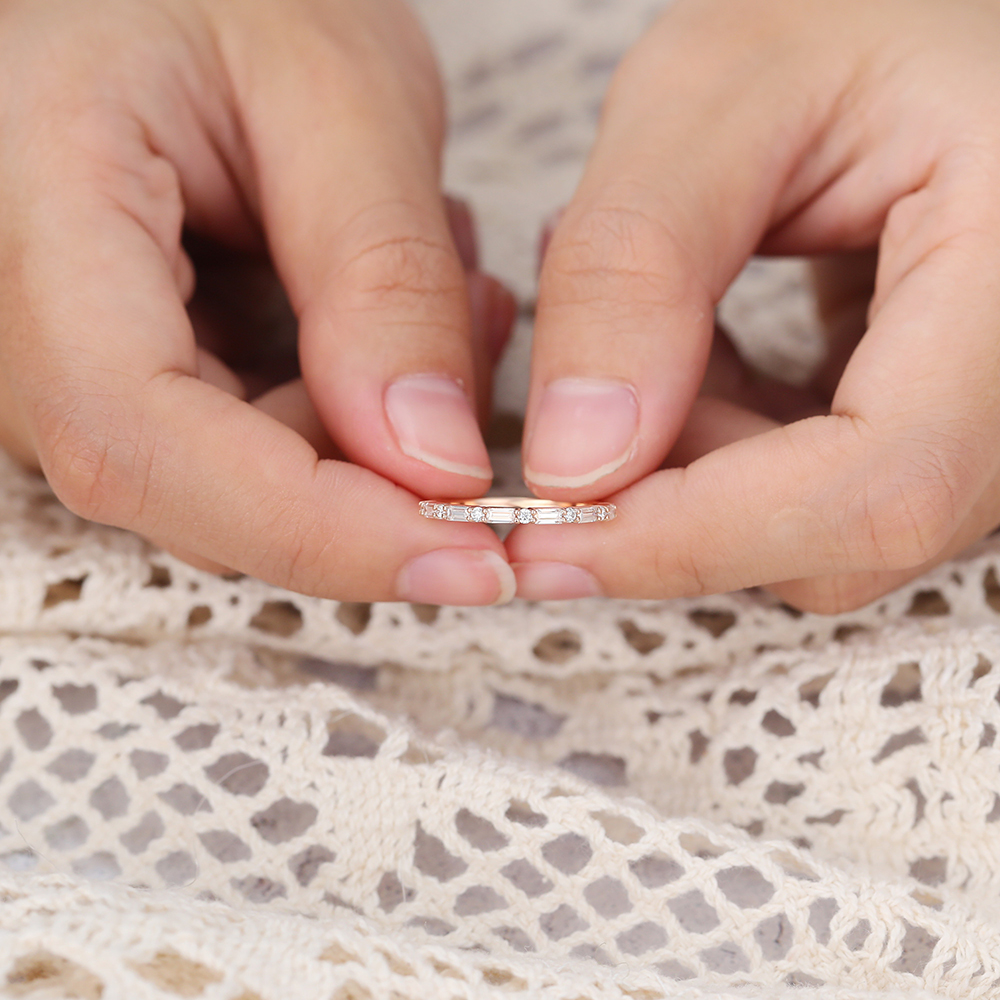 Juyoyo Baguette Cut Moissanite Wedding Band Rose Gold Anniversary Promise Ring for Women