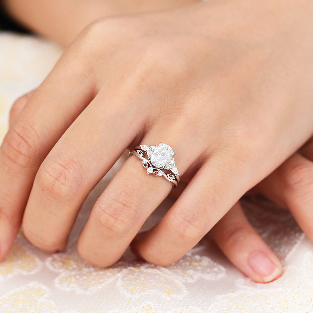 Juyoyo Oval Moissanite and Diamond Bridal Ring Set Cluster Ring Set Garnet Wedding Band Set - 2pcs