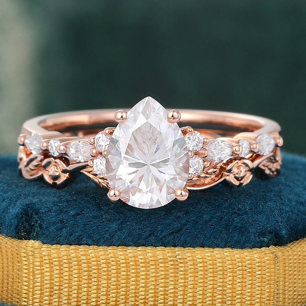 Juyoyo Vintage Pear Shaped Moissanite Bridal Ring Set Floral Diamond Wedding Ring Set - 2pcs
