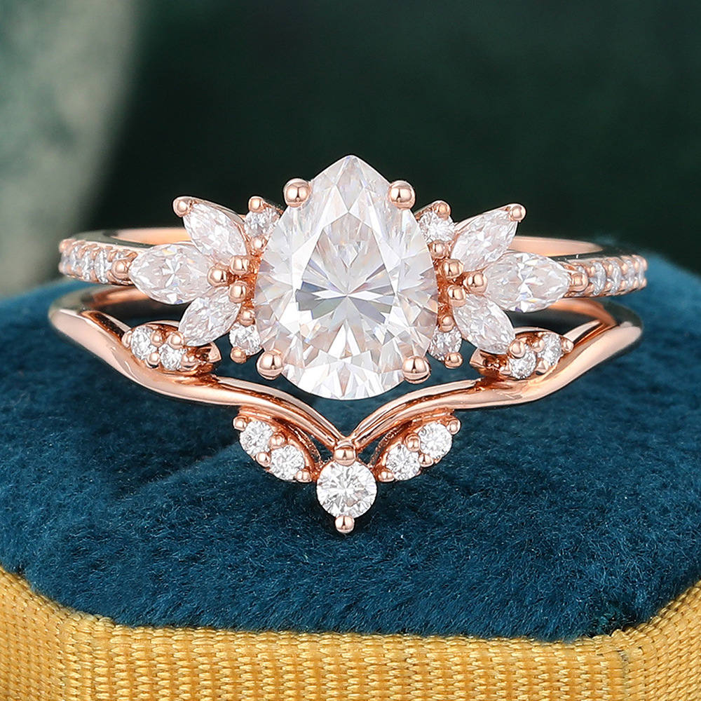 Juyoyo Pear Shaped Moissanite Wings Bridal Ring Set Diamond Accented Engagement Ring Set - 2pcs