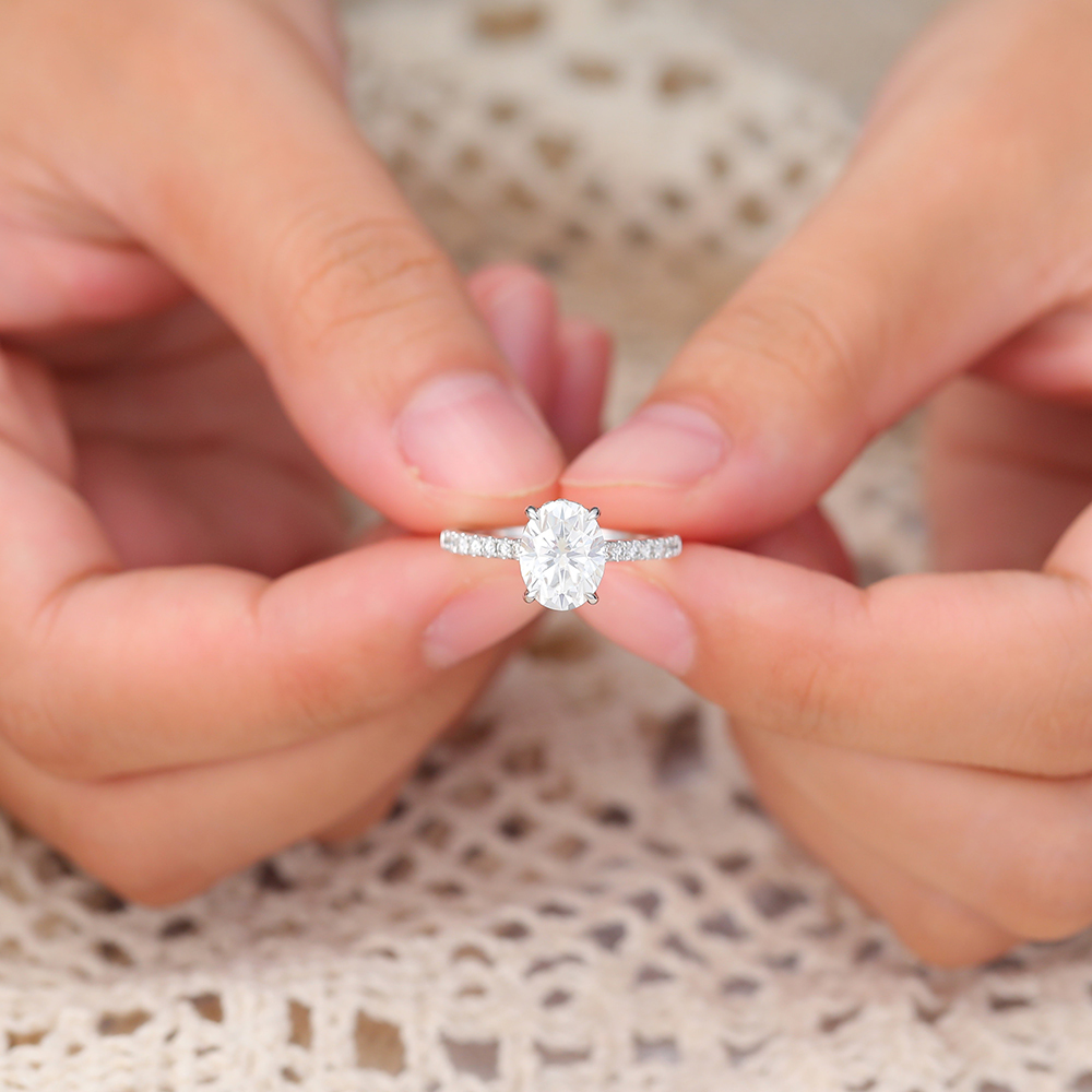 Juyoyo Moissanite Hidden Halo Engagement Ring 4 Claw Prongs Wedding Anniversary Promise Ring