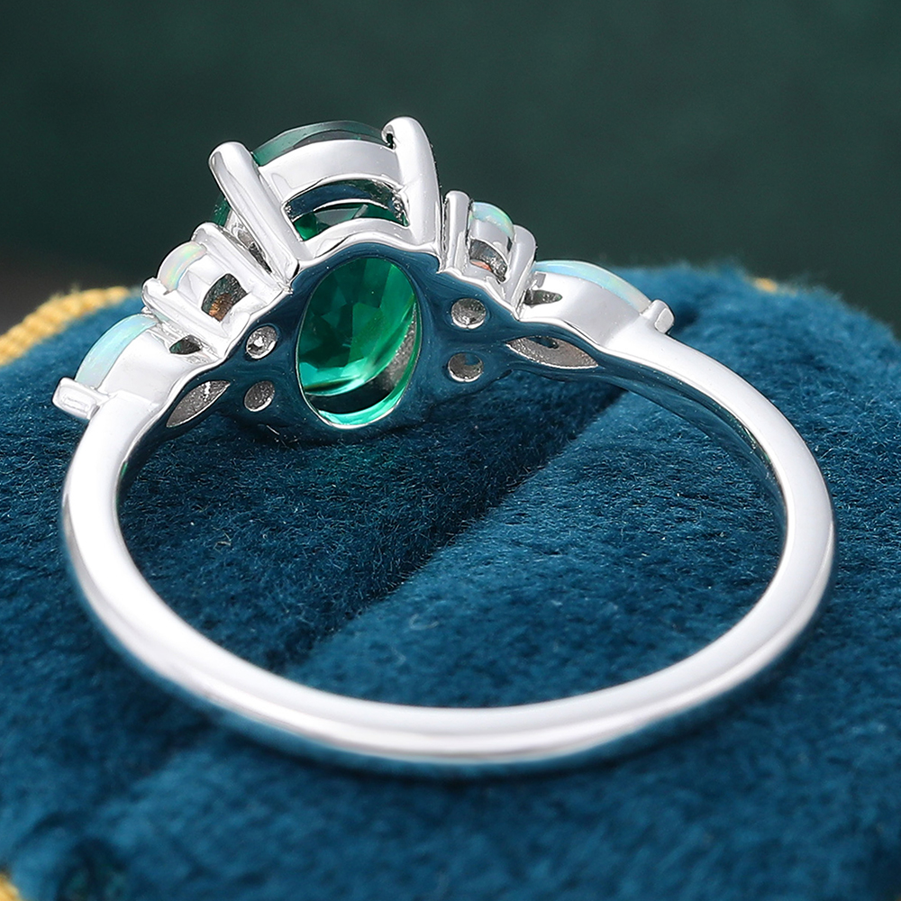 Juyoyo Oval Cut Emerald White Gold Engagement Ring 