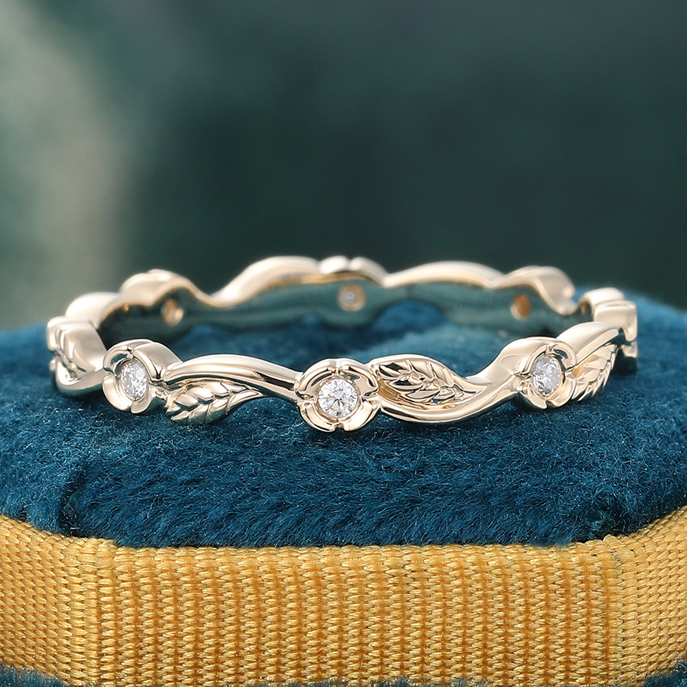 Juyoyo Round Cut Moissanite Wedding Band Foliage Floral Nature Inspired Stacking Ring 14K Yellow Gold