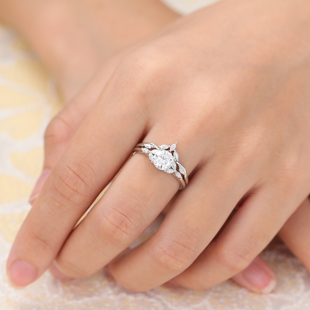 Juyoyo Round Moissanite Bridal Ring Set Marquise Accented Curved Wedding Band Set - 2pcs