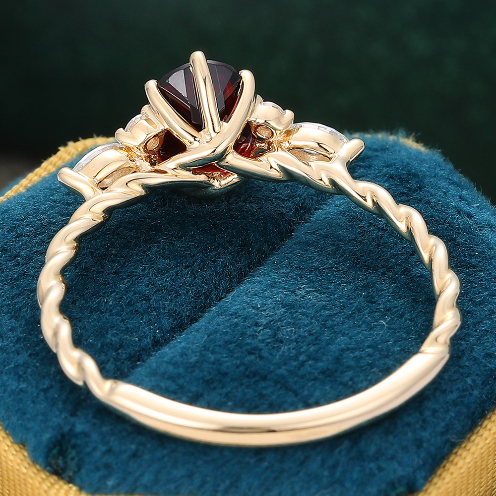 Juyoyo Vintage Oval Cut Garnet & Diamond Engagement Ring for Women 14K Gold Twisted Bridal Ring