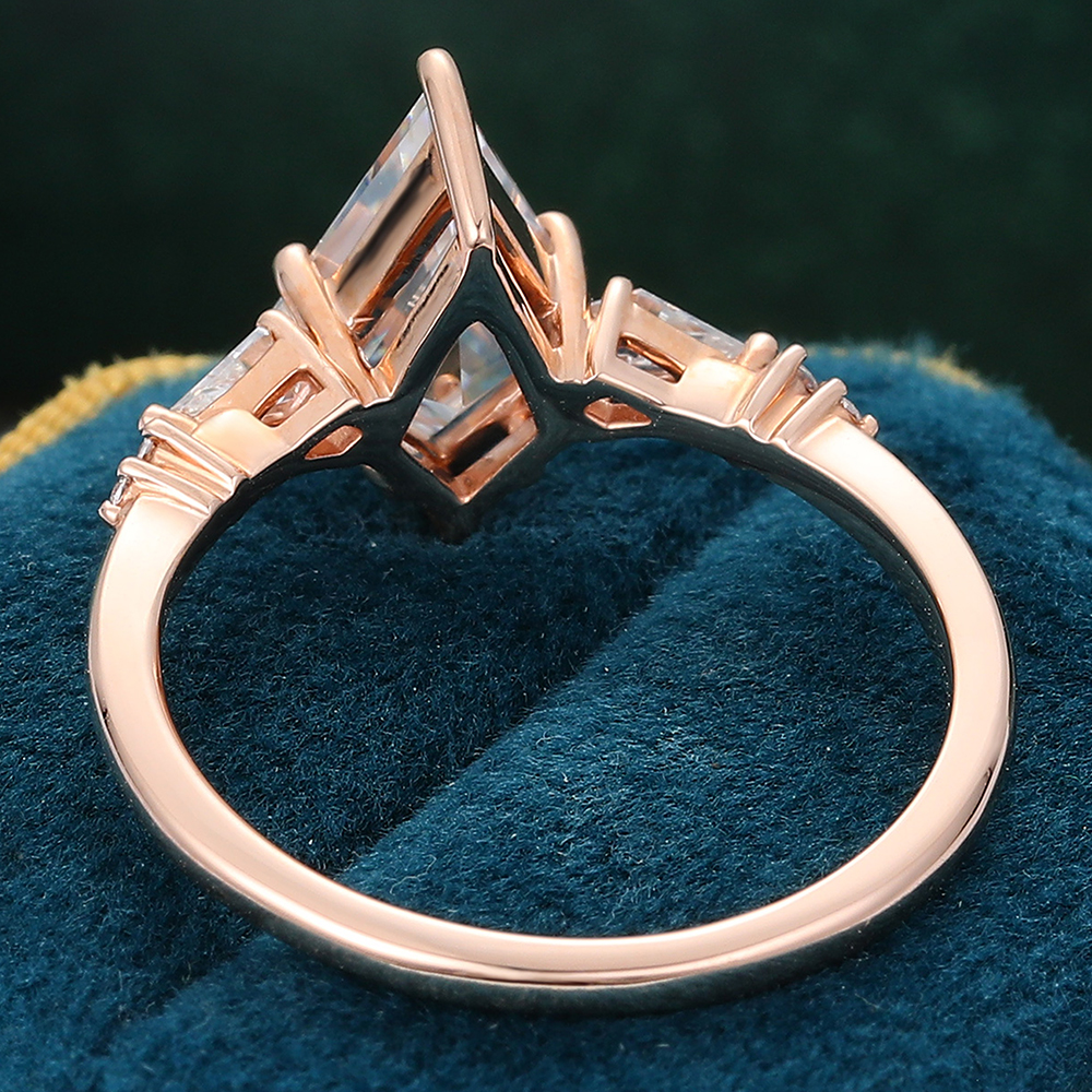 Juyoyo Kite Cut Moissanite Engagement Ring 6 Prongs Vintage Bridal Promise Ring for Women