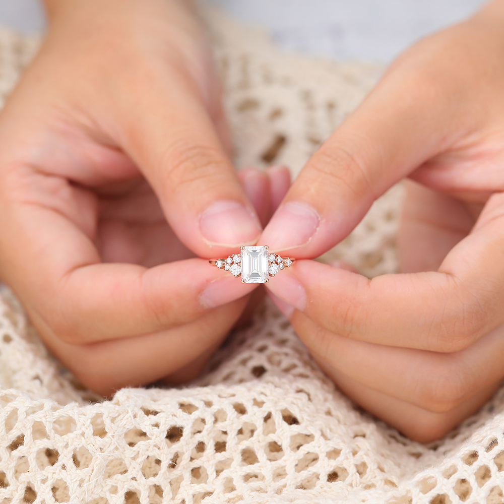 Juyoyo Emerald Cut Moissanite Engagement Ring Vintage Diamond Cluster Ring for Women