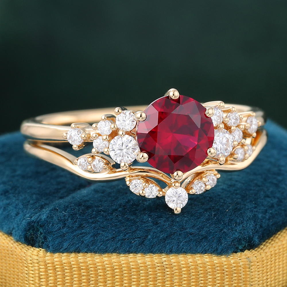 Juyoyo Vintage Ruby & Diamond Engagement Ring Set for Women Yellow Gold Bridal Ring Set - 2pcs