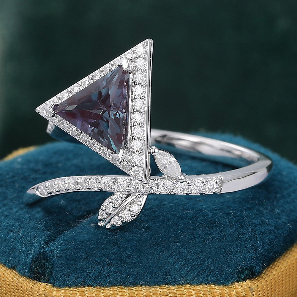 Women's Alexandrite Engagement Ring