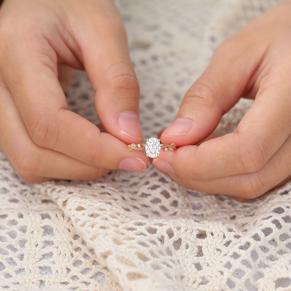 Juyoyo Vintage Oval Moissanite Engagement Ring Wave Diamond Wedding Ring in 14K Rose Gold