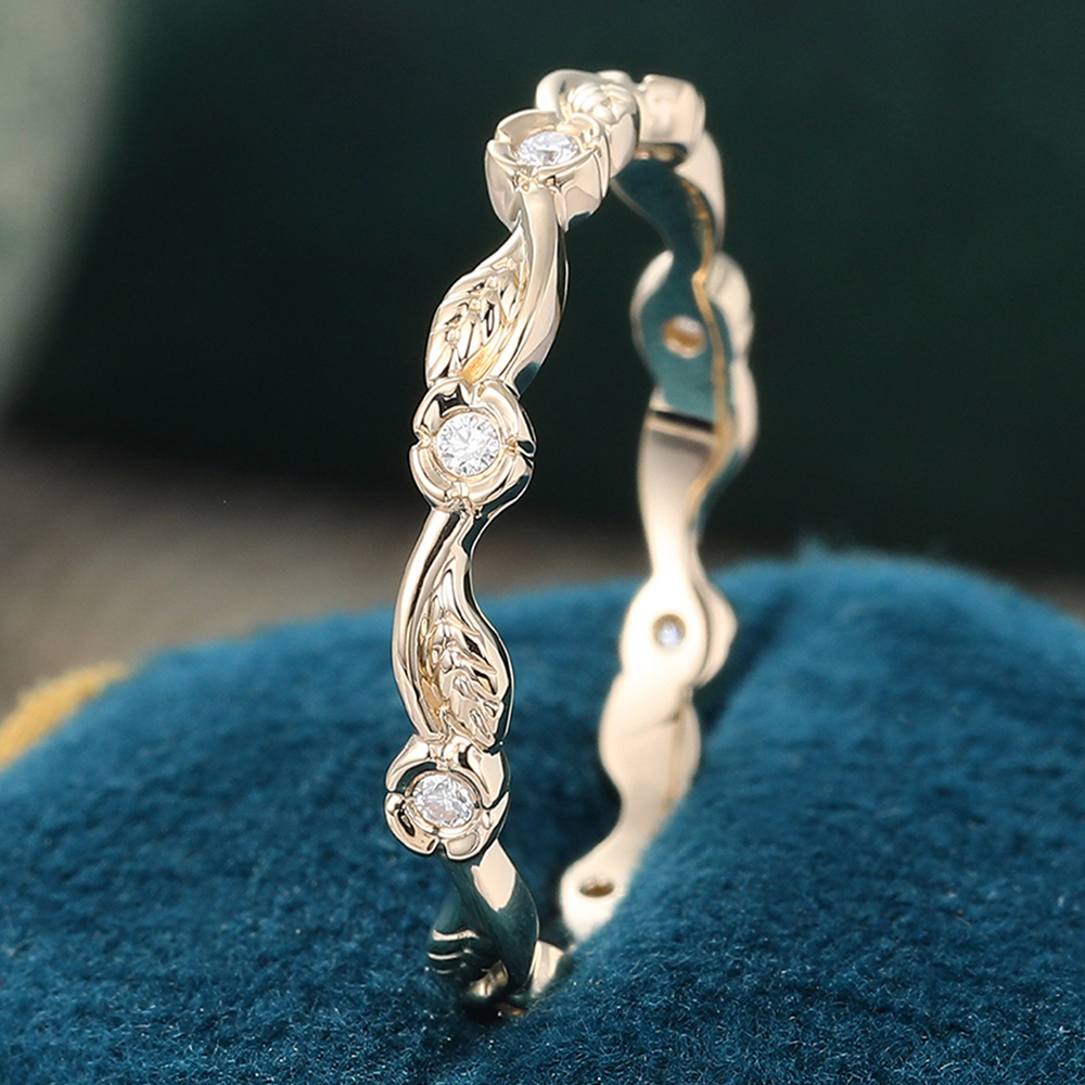 Juyoyo Round Cut Moissanite Wedding Band Foliage Floral Nature Inspired Stacking Ring 14K Yellow Gold