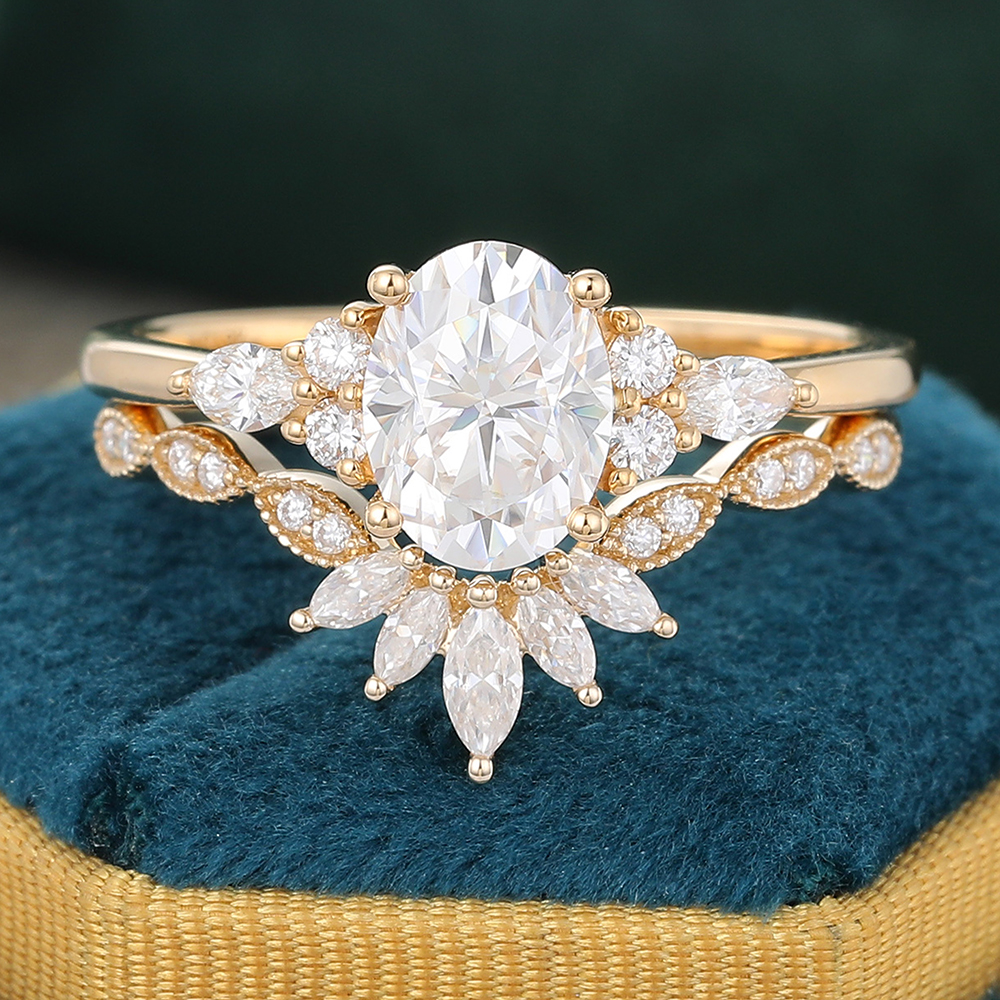 Juyoyo Vintage Moissanite and Diamond Bridal Ring Set Cluster 14K Gold Milgrain Engagement Ring Set - 2pcs