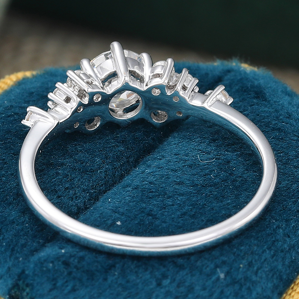 Juyoyo Round Cut Moissanite Engagement Ring 14K White Gold Vintage Diamond Cluster Ring