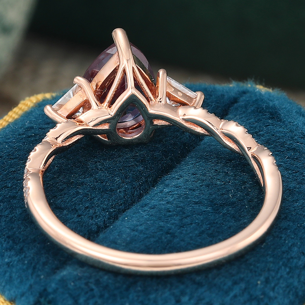 Alexandrite engagement ring | outlet Kite cut rose gold wedding ring | Black ring | Prong set wedding ring | Vintage anniversary ring Gift