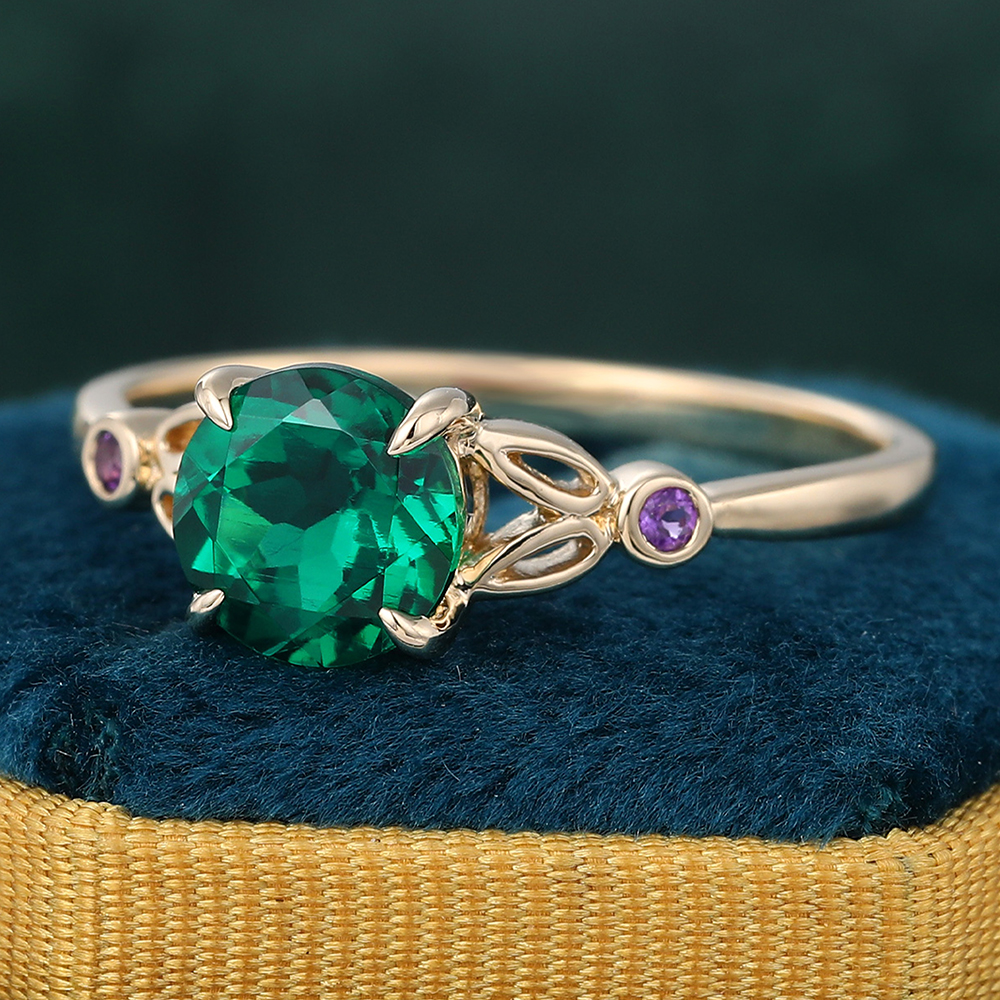 Vintage Round Emerald Engagement Ring Colored Bridal Ring with Amethyst Accents
