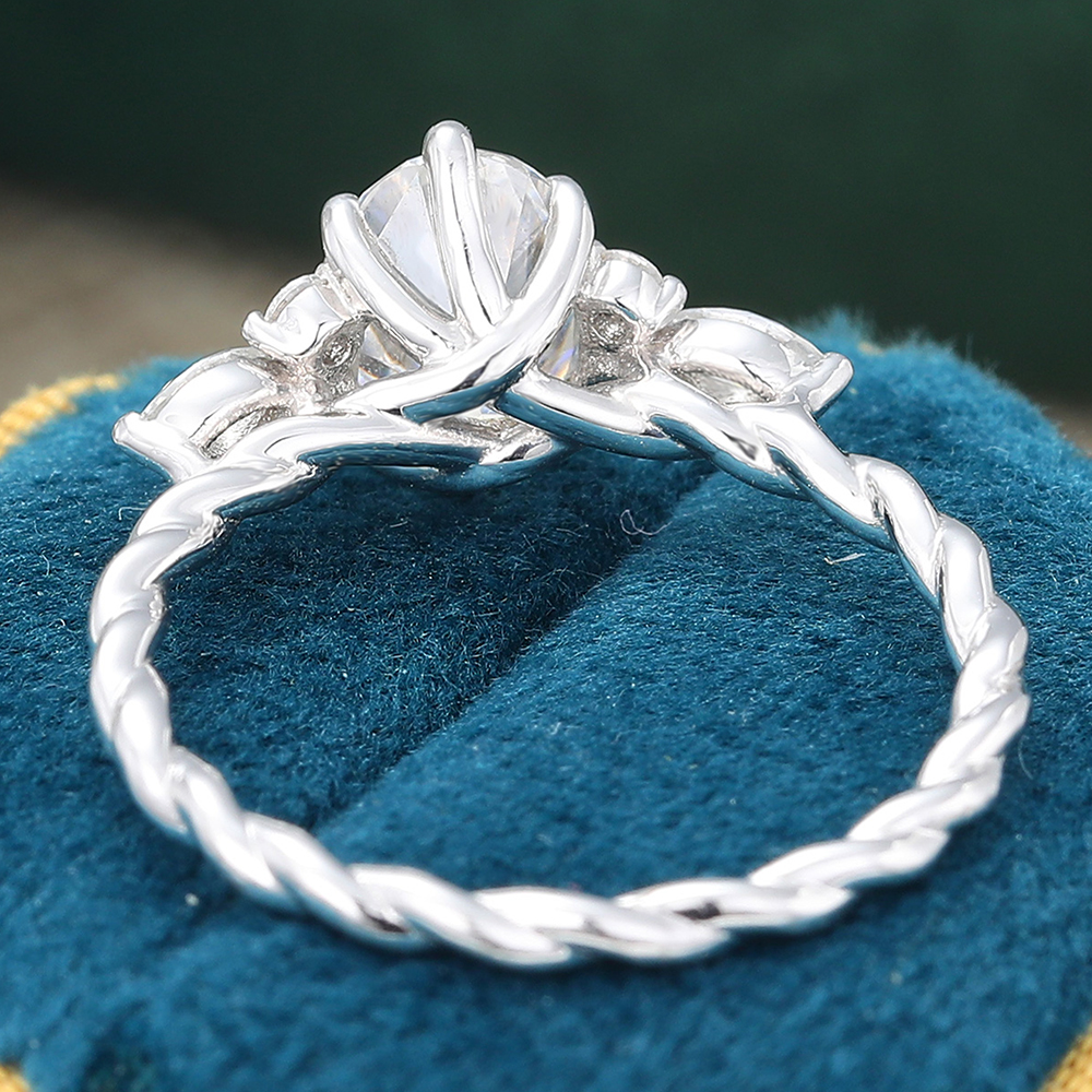 Juyoyo Oval Cut Moissanite and Diamond Cluster Engagement Ring in 14K White Gold