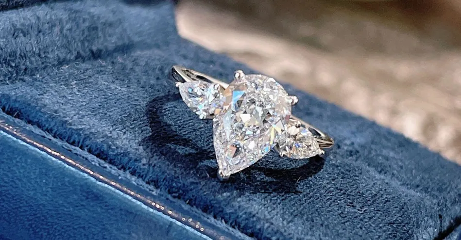 3 stone engagement ring meaning