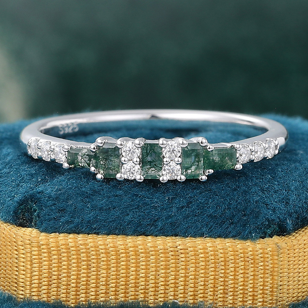 Moss Agate & Round Moissanite Alternating Ring