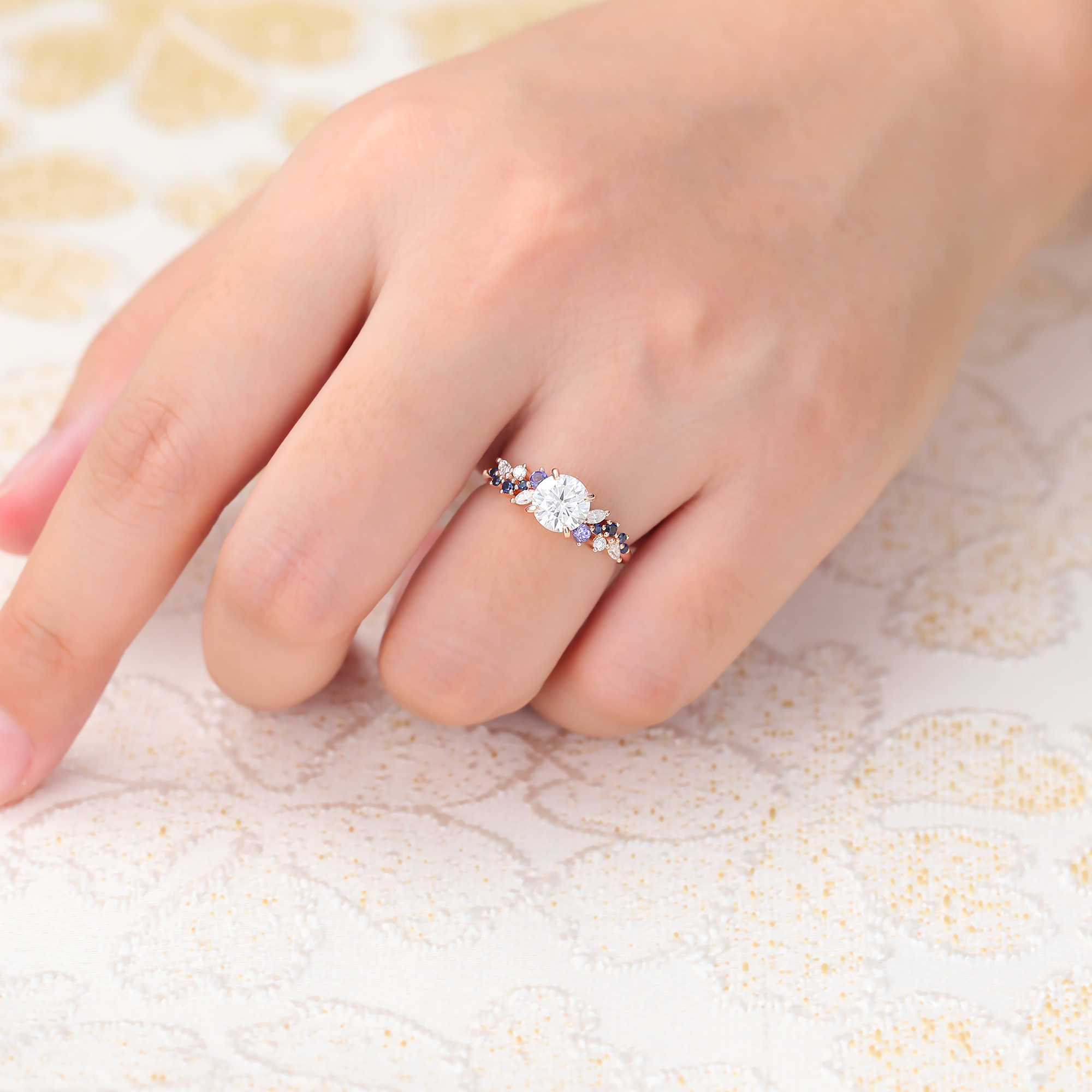 Juyoyo Round Cut Moissanite Engagement Ring Diamond Tanzanite Sapphire Cluster Ring Rose Gold