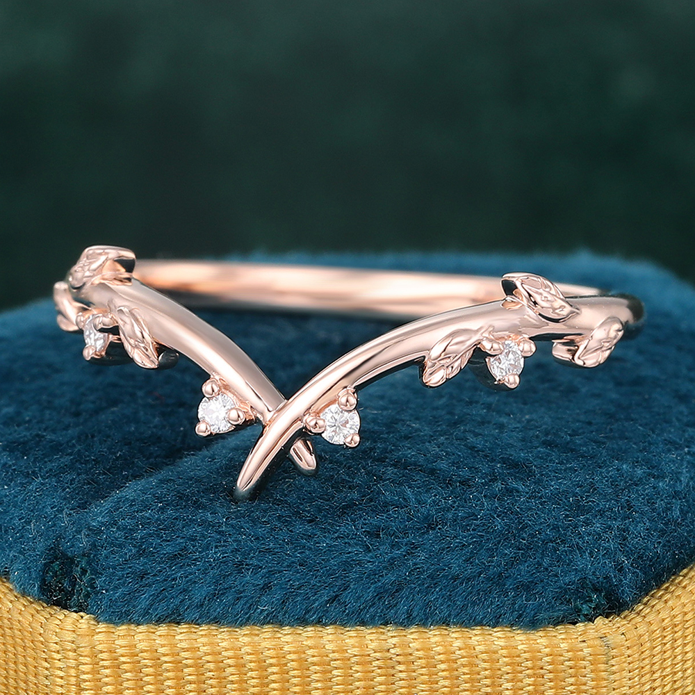 Twig Inspired V-shaped Moissanite Wedding Band Curved Stacking Ring