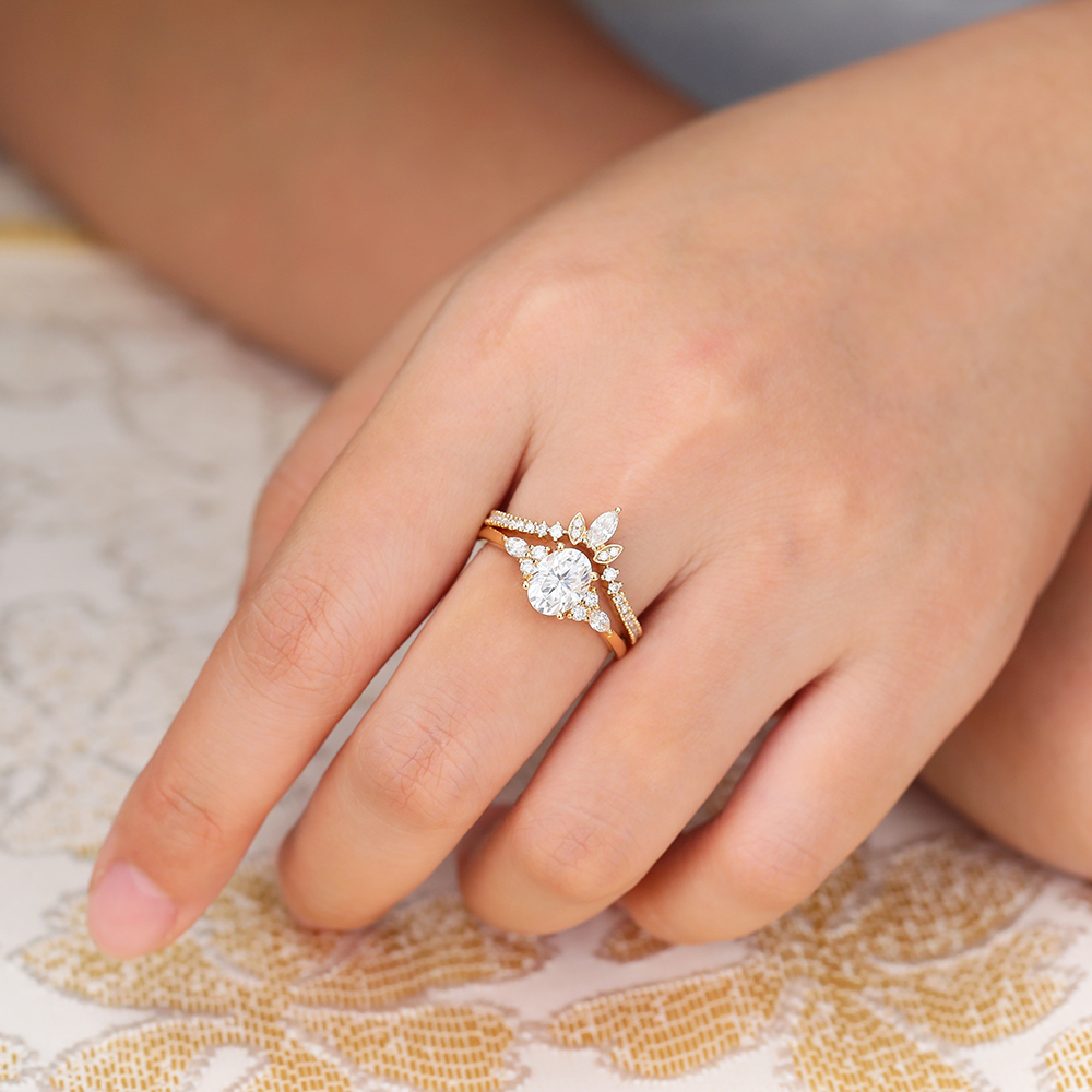 Juyoyo Unique Oval Cut Moissanite Milgrain Wedding Ring Set with Pave Diamond Band 14K Gold - 2pcs