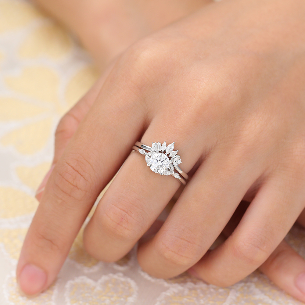 Juyoyo Round Cut Moissanite Bridal Ring Set 14K White Gold Diamond Cluster Engagement Ring Set