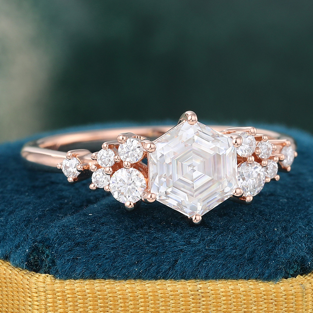 Juyoyo Hexagon Cut Moissanite Engagement Ring Vintage Diamond Cluster Ring in 14K Rose Gold