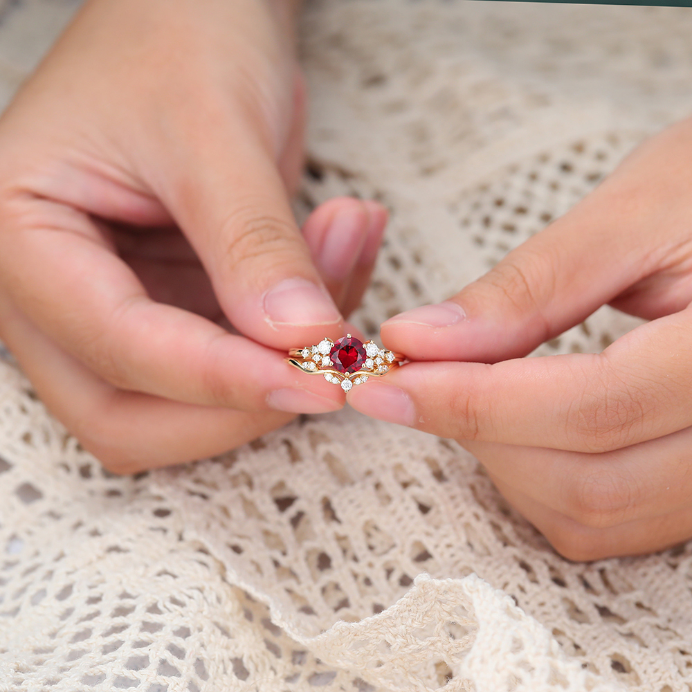 Juyoyo Vintage Ruby & Diamond Engagement Ring Set for Women Yellow Gold Bridal Ring Set - 2pcs