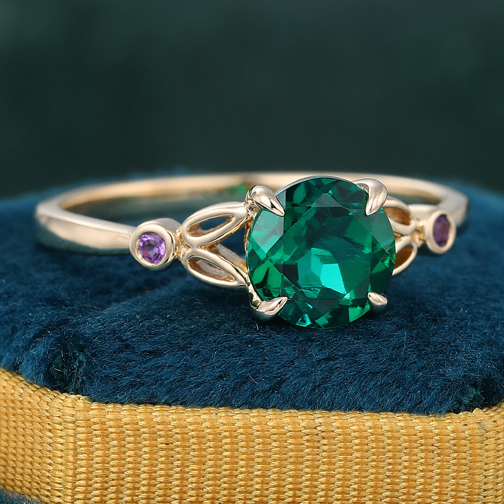 Vintage Round Emerald Engagement Ring Colored Bridal Ring with Amethyst Accents