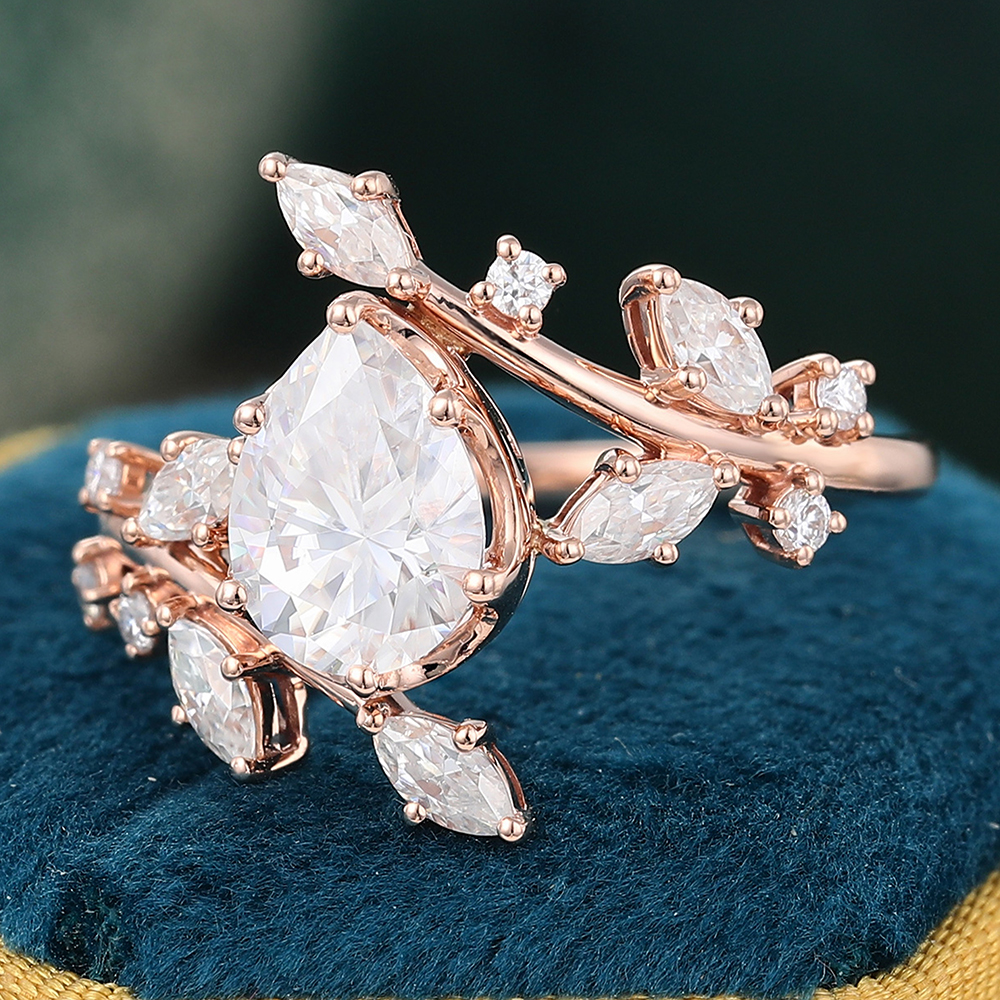 Juyoyo Pear Shaped Rose Gold Vintage Mossanite Engagement Ring