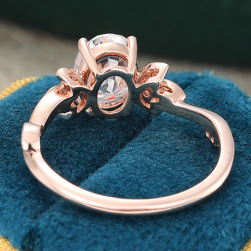 Juyoyo Vintage Oval Cut Moissanite and Diamond Engagement Ring Nature Inspire in 14K Rose Gold