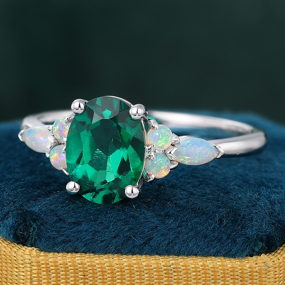 Juyoyo Oval Cut Emerald White Gold Engagement Ring 