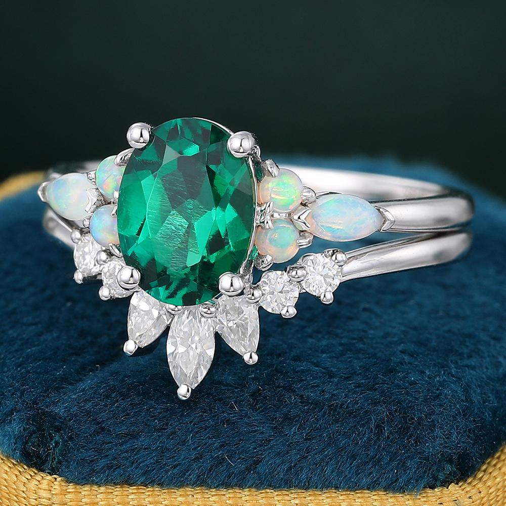 Juyoyo Oval Cut Emerald White Gold Engagement Ring Set