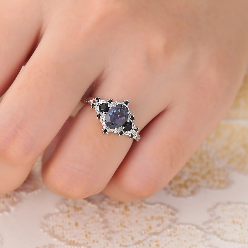 Juyoyo Unique Oval Cut Alexandrite Engagement Ring Vintage Black Onyx Ring - 14K White Gold