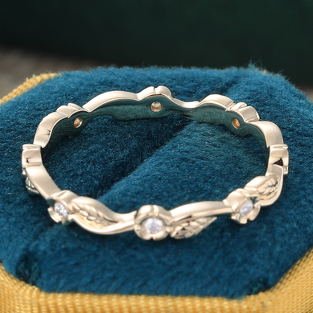 Juyoyo Round Cut Moissanite Wedding Band Foliage Floral Nature Inspired Stacking Ring 14K Yellow Gold