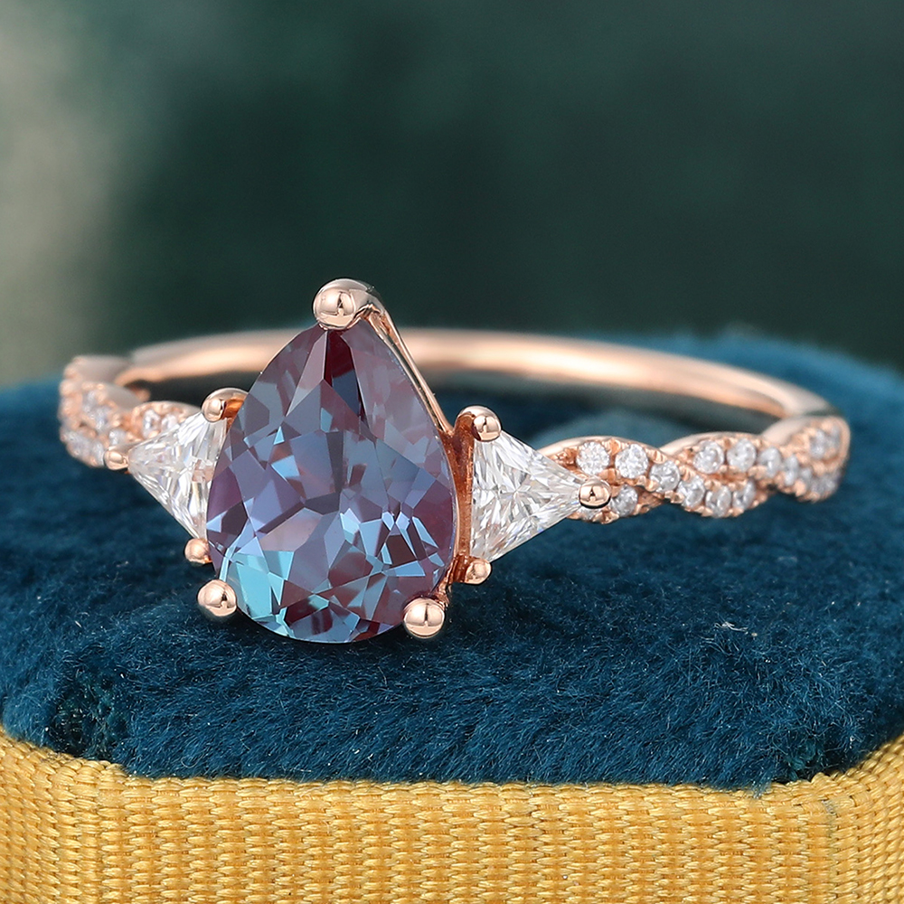 Alexandrite high quality Ring, Round Alexandrite Engagement Ring, 14K Rose Gold Ring For Women, Promise Ring Gift, Gemstone Solitaire Ring, Wedding Ring