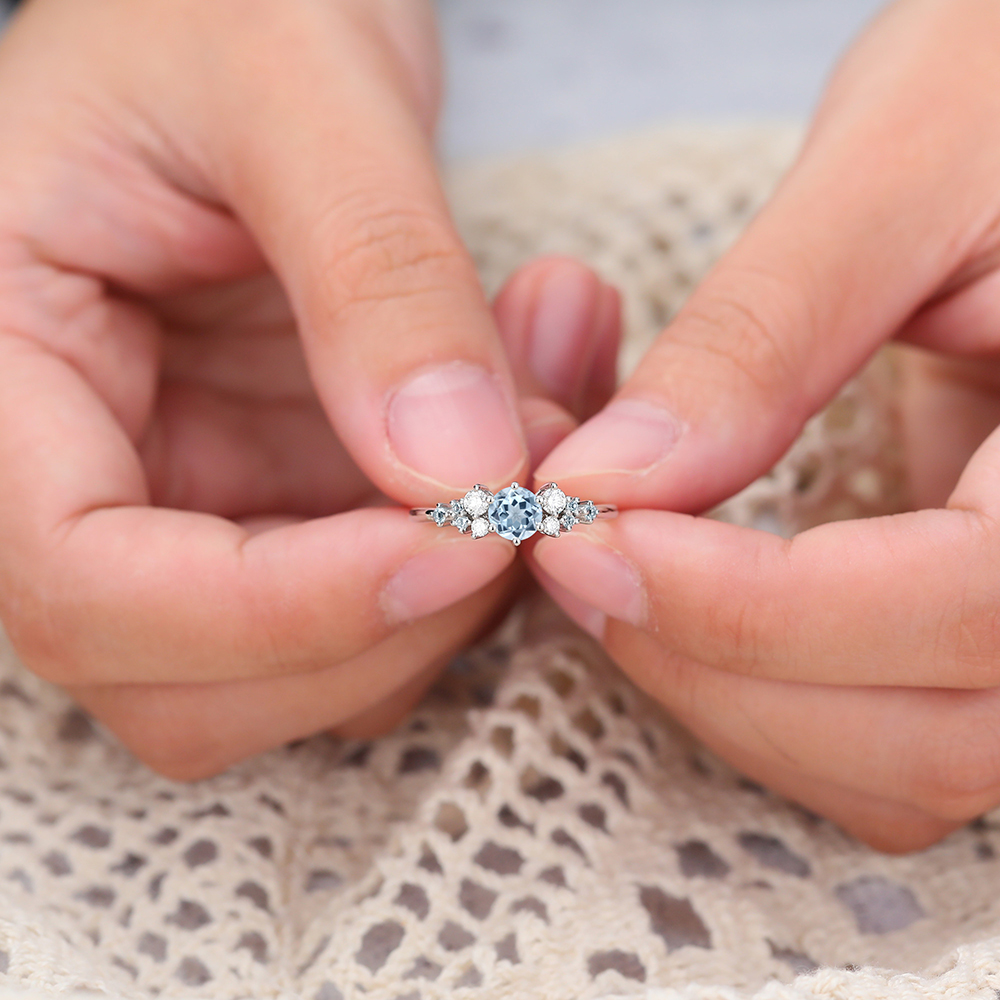 Juyoyo Round Aquamarine Engagement Ring with Diamond & Aquamarine Cluster Ring