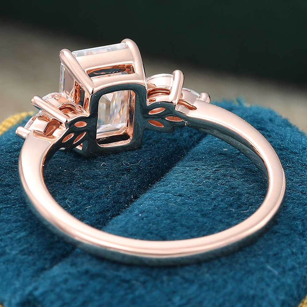 Juyoyo Vintage Emerald Cut Moissanite Engagement Ring Diamond Accents Bridal Ring