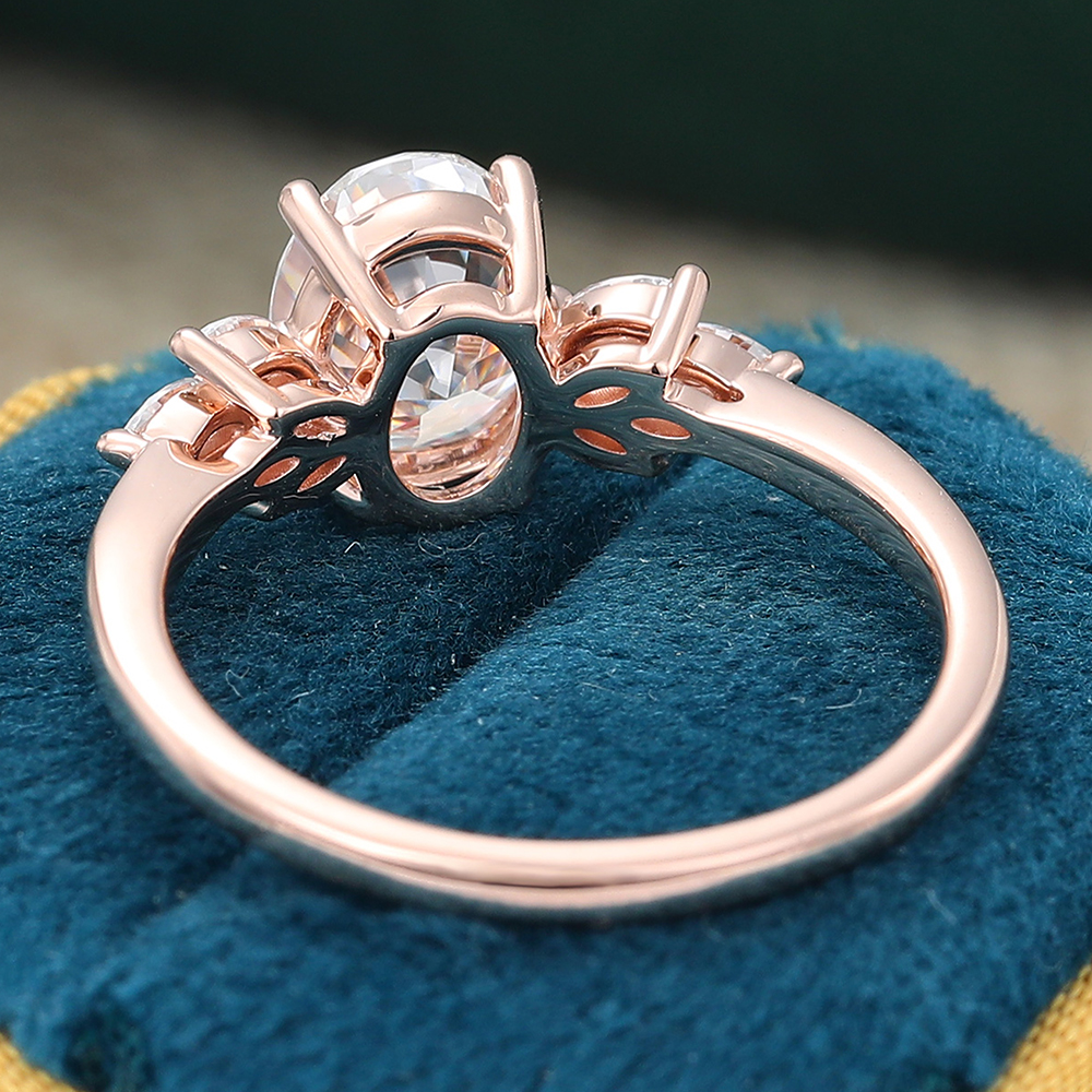 Juyoyo Rose Gold Oval Cut Moissanite Engagement Ring Diamond Accents Women's Bridal Ring