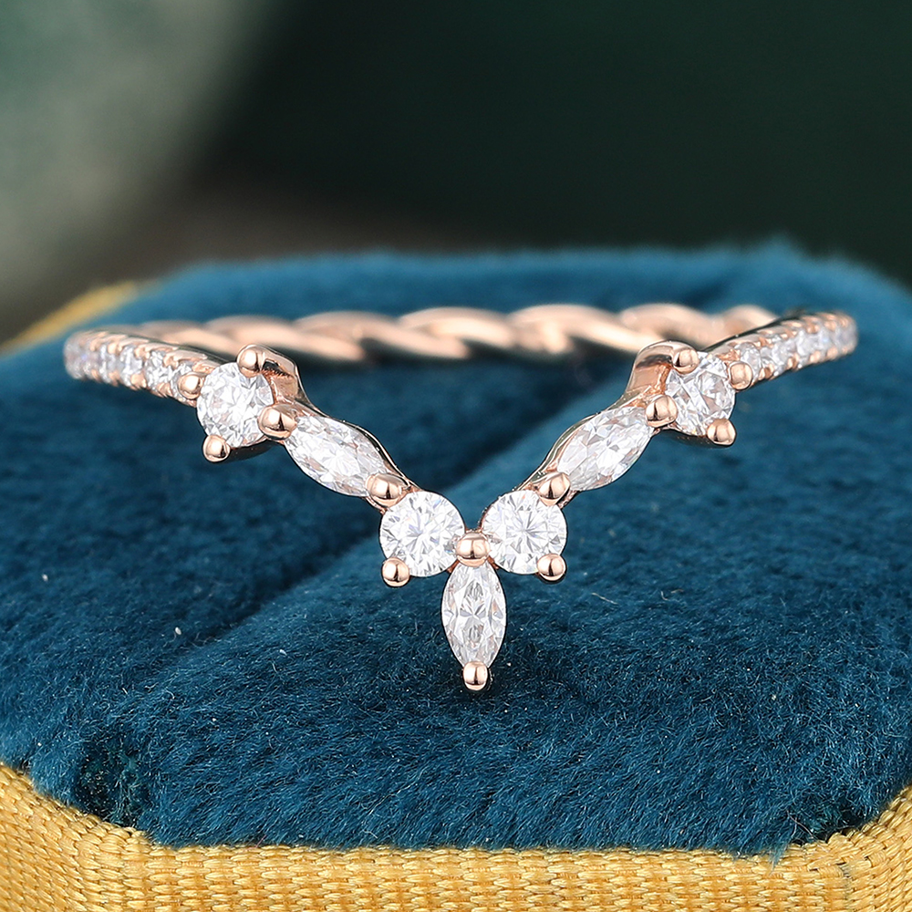 Juyoyo Rose Gold Moissanite Curved Stacking Wedding Ring