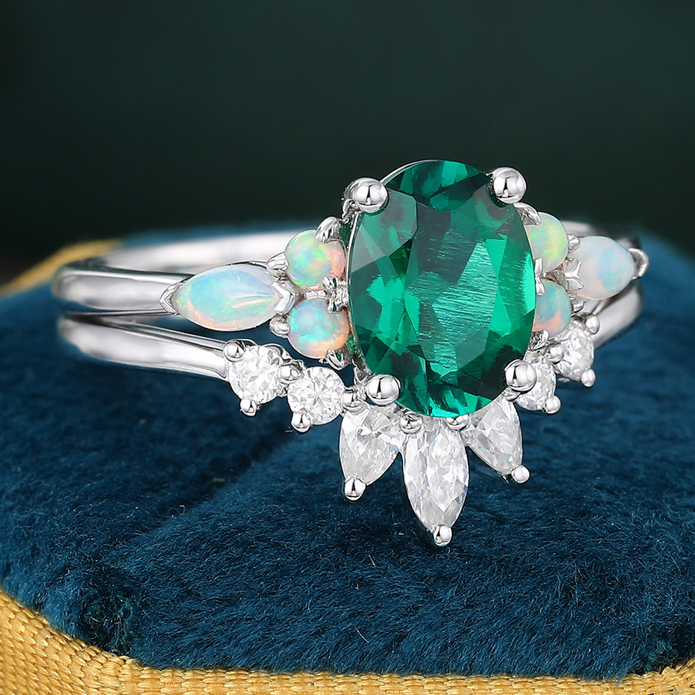 Juyoyo Oval Cut Emerald White Gold Engagement Ring Set