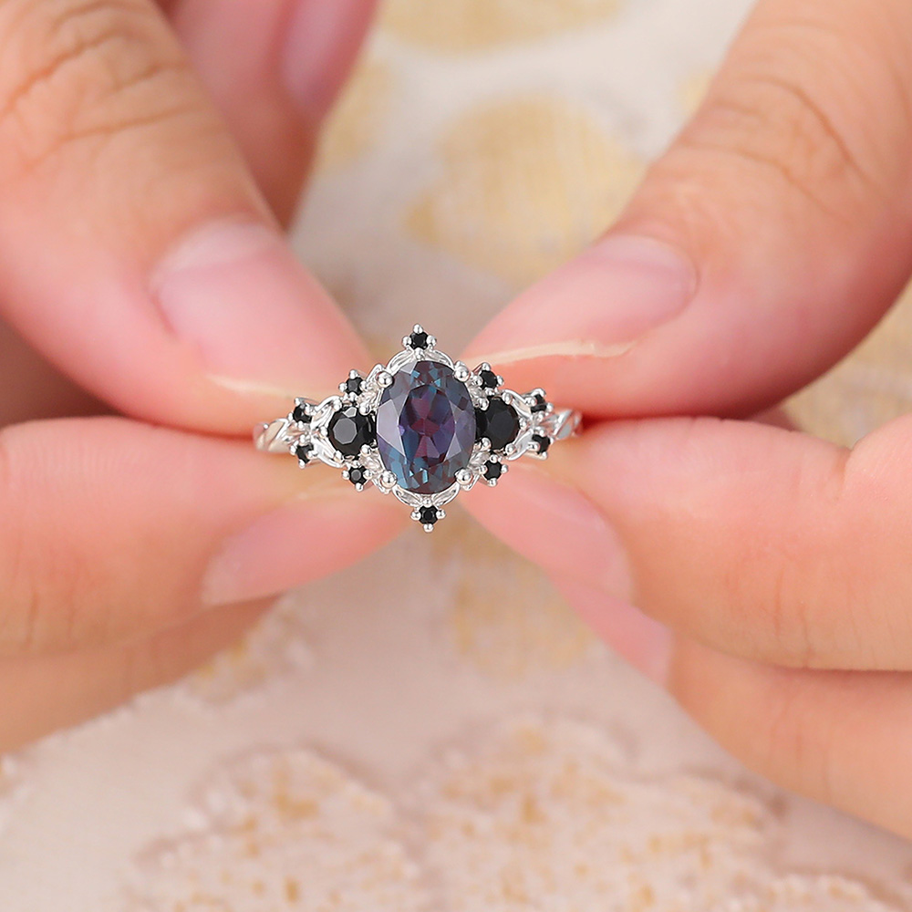 Juyoyo Unique Oval Cut Alexandrite Engagement Ring Vintage Black Onyx Ring - 14K White Gold