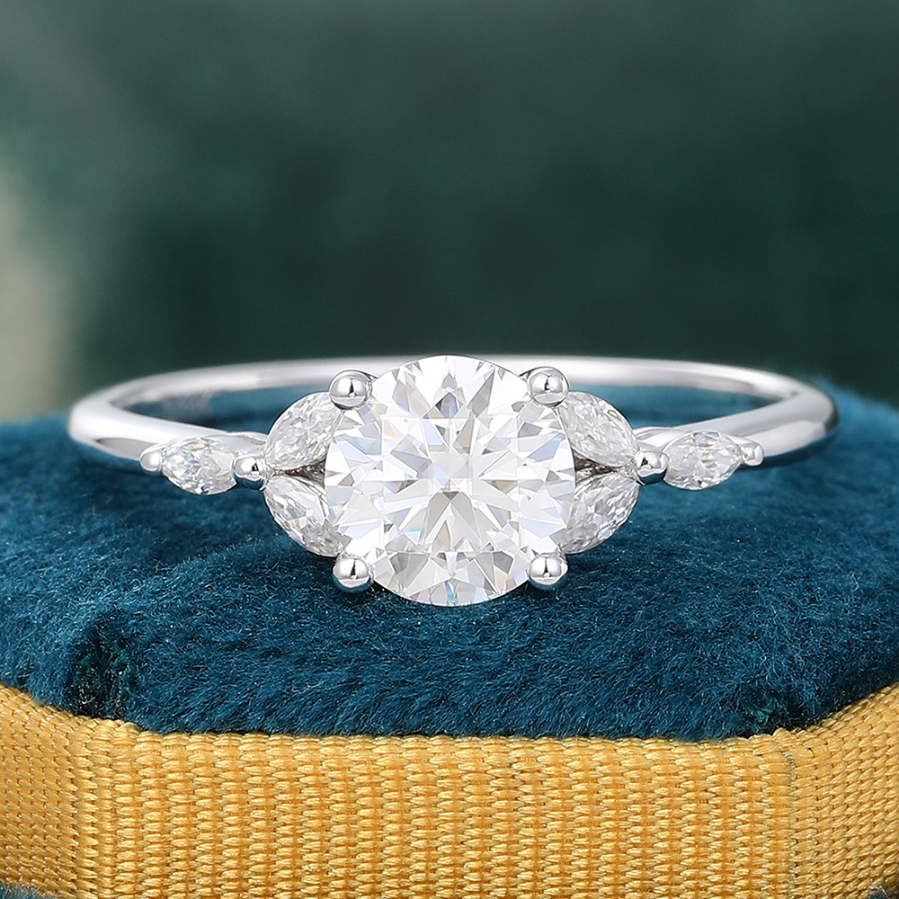 Juyoyo 1CT Round Cut Moissanite Engagement Ring Cluster Bridal Ring
