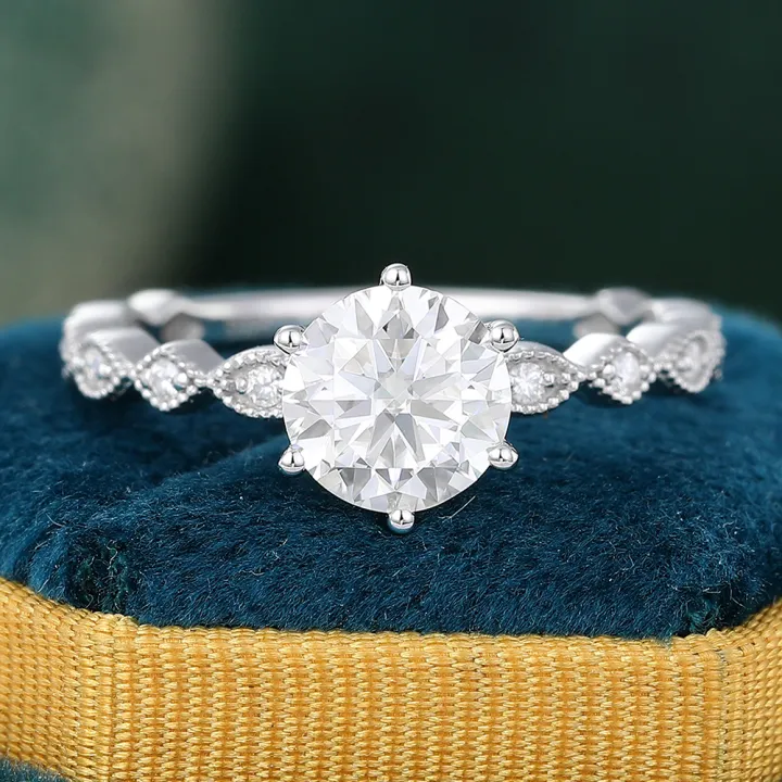Juyoyo Unique Moissanite White Gold Designer Engagement Ring